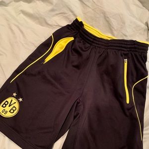 Borrusia Dortmund shorts